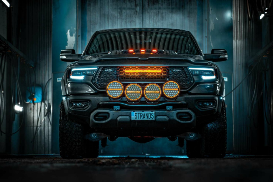 Proiectoare și bare LED pentru 4x4